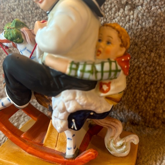 Norman Rockwell "Gramps at the Reins" Figurine - Picture 3 of 8